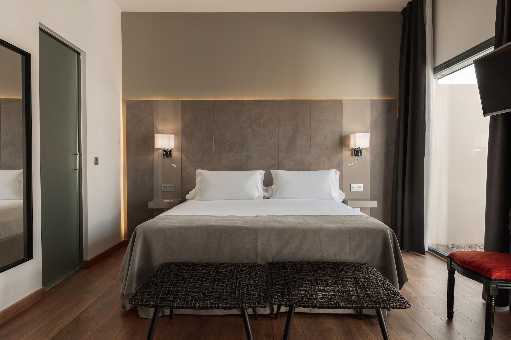 Sevilla Aparthotel Alcala de Guadaira