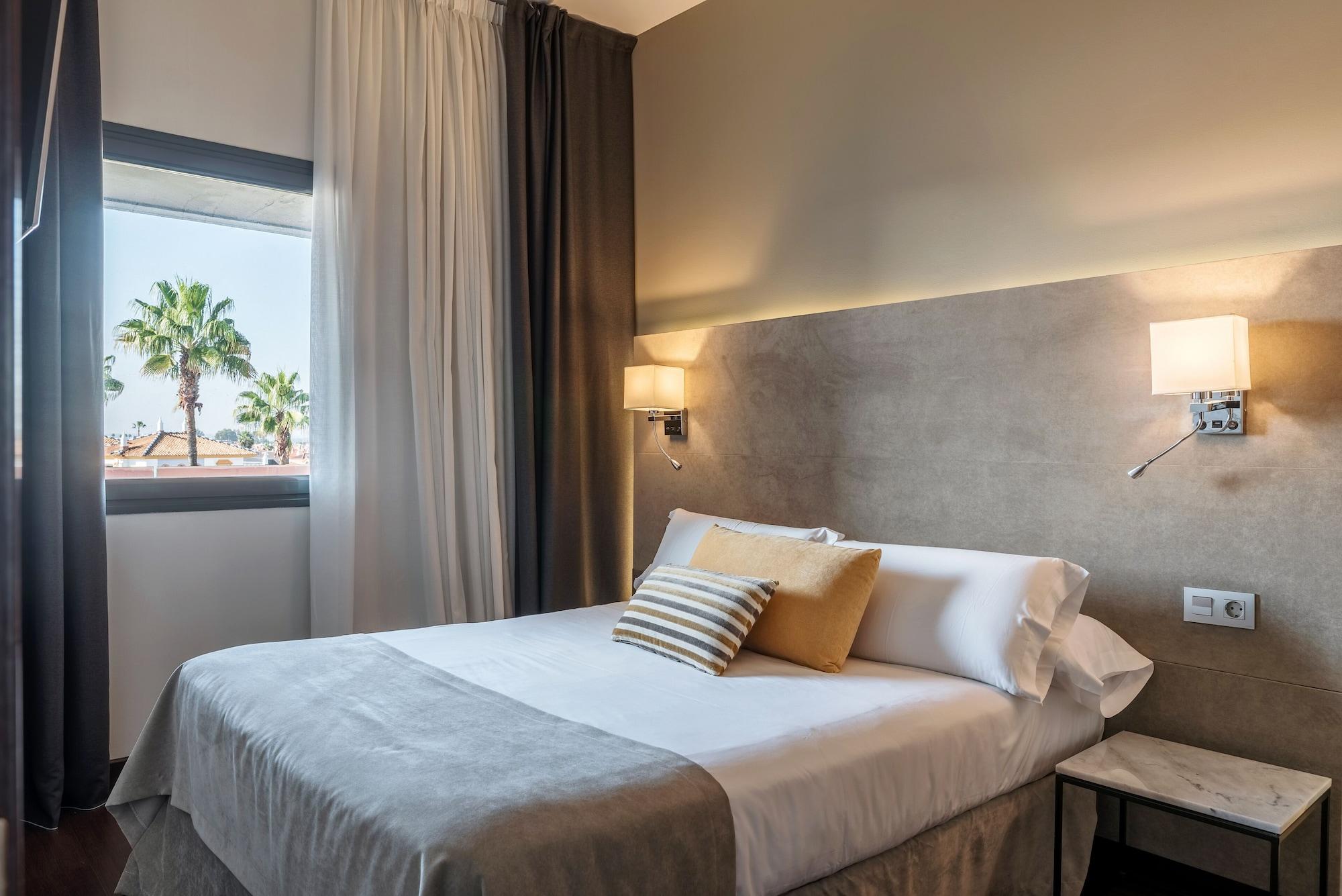 Aparthotel Sevilla 4*